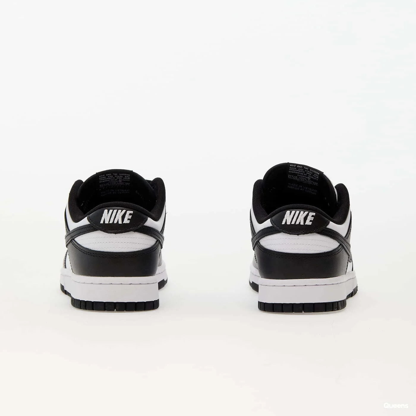 nike dunk low retro white black